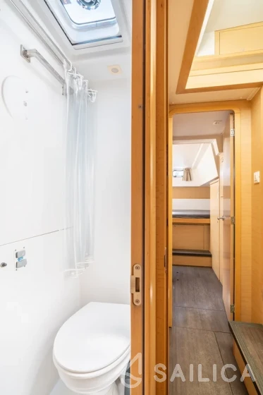 Lagoon 39 - Yacht Charter Sailica