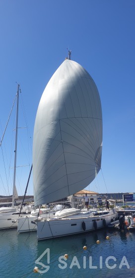 Sun Odyssey 519 - Yacht Charter Sailica