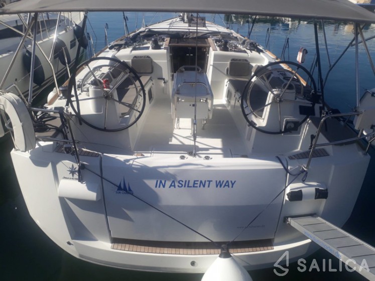 Sun Odyssey 519 - Yacht Charter Sailica