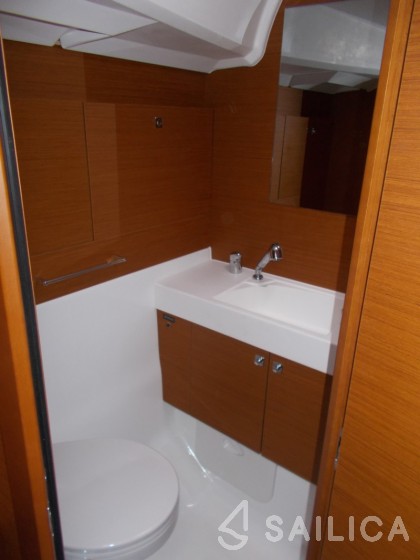Sun Odyssey 519 - Yacht Charter Sailica