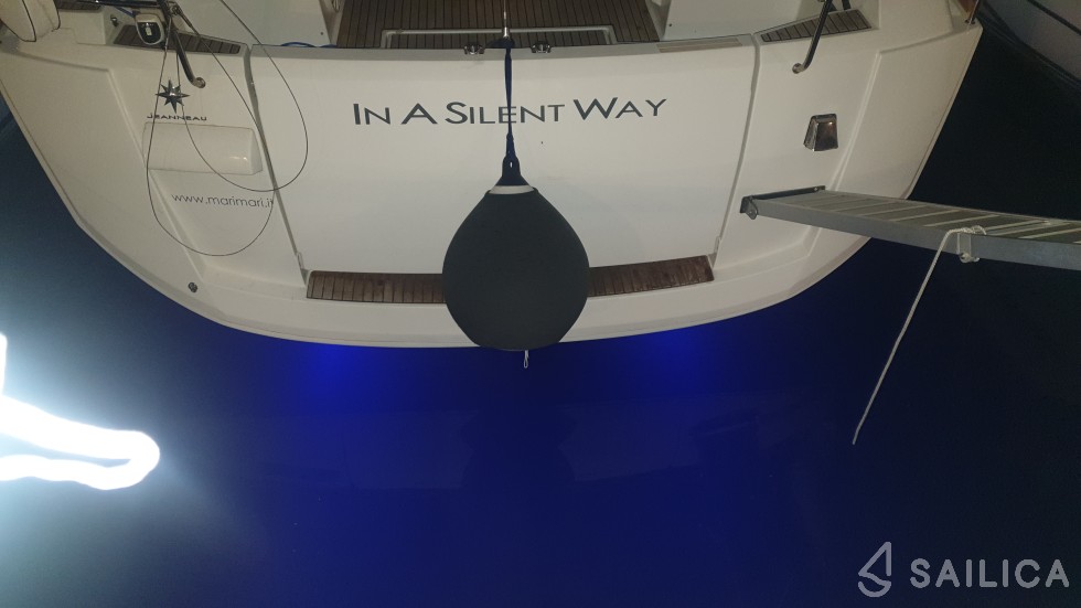 Sun Odyssey 519 - Yacht Charter Sailica