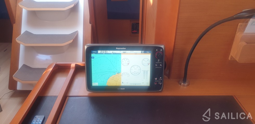 Sun Odyssey 519 - Yacht Charter Sailica