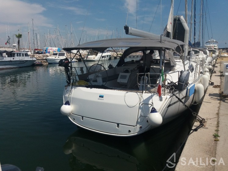 Bavaria 46 Cruiser - Yacht Charter Sailica