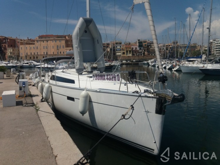 Bavaria 46 Cruiser - Yacht Charter Sailica