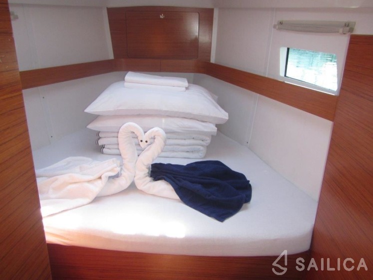 Elan 444 Impression - Yacht Charter Sailica
