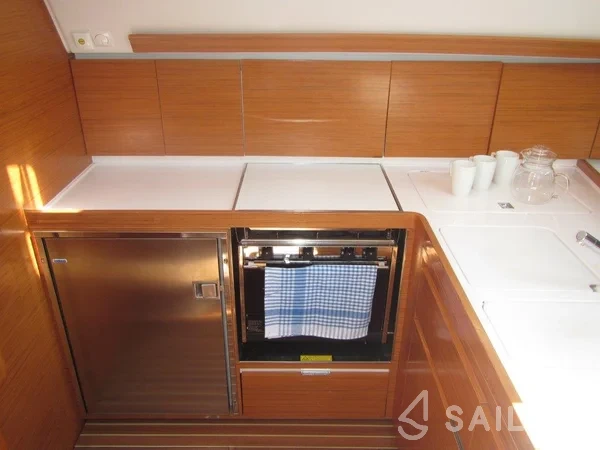 Elan 444 Impression - Yacht Charter Sailica