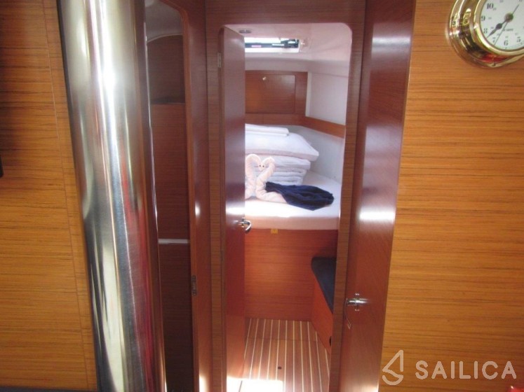 Elan 444 Impression - Yacht Charter Sailica