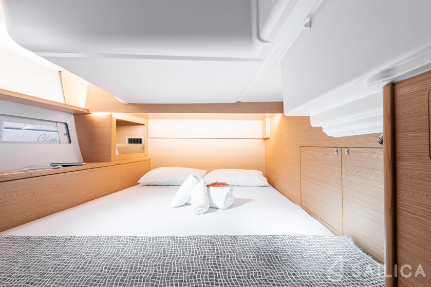 Dufour 530 - Yacht Charter Sailica