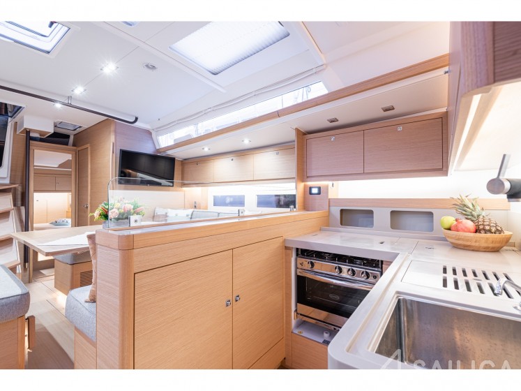 Dufour 530 - Yacht Charter Sailica