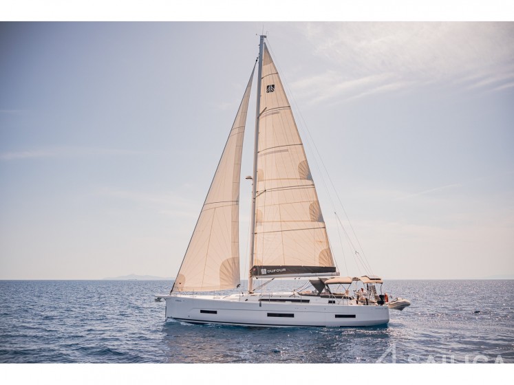 Dufour 530 - Yacht Charter Sailica