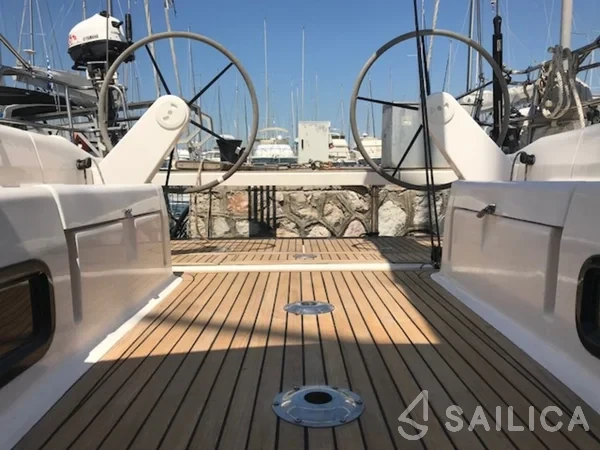 Salona 44 - Yacht Charter Sailica