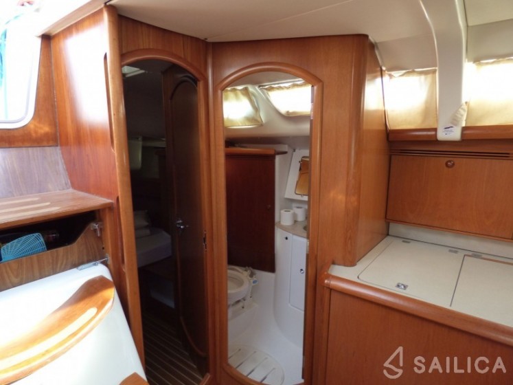 Sun Odyssey 45 - Yacht Charter Sailica