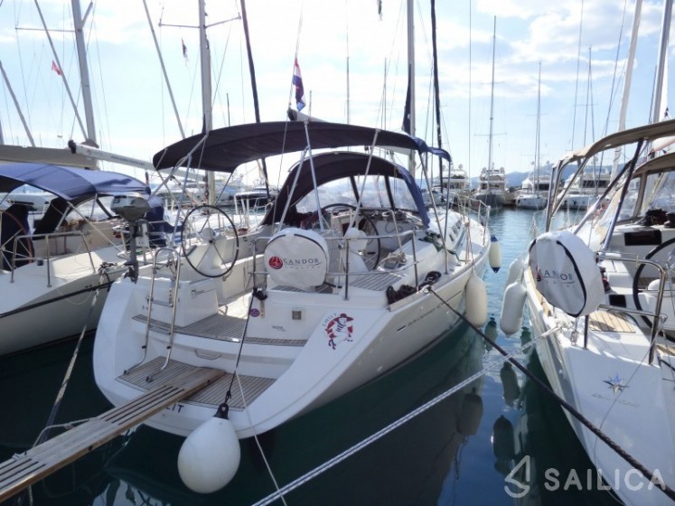 Sun Odyssey 45 - Yacht Charter Sailica