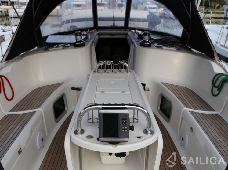 Sun Odyssey 45 - Yacht Charter Sailica