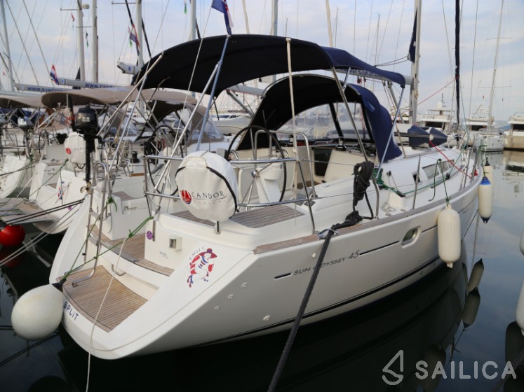 Sun Odyssey 45 - Yacht Charter Sailica