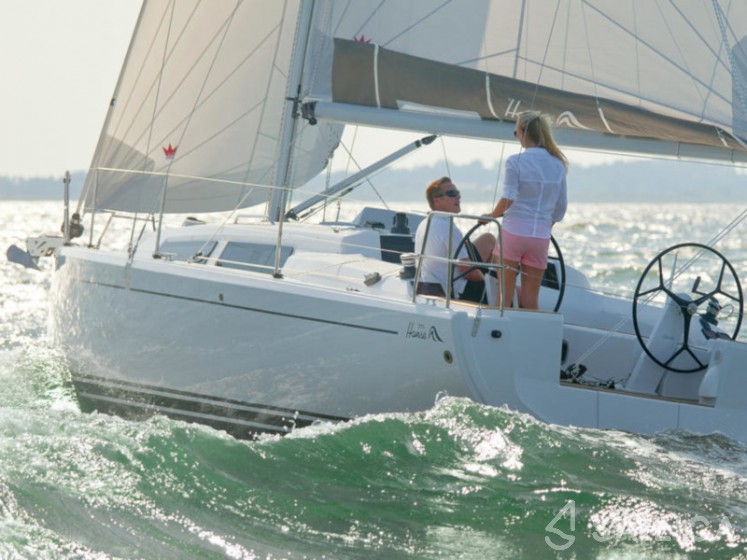 Hanse 315 - Yacht Charter Sailica