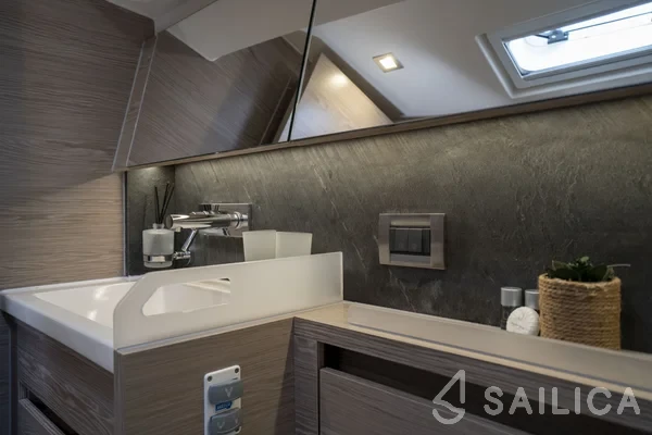 Hanse 548 - Yacht Charter Sailica