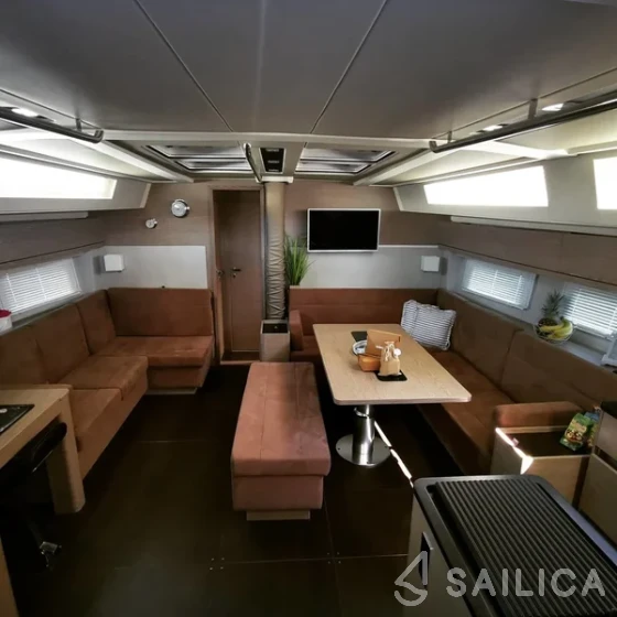 Hanse 548 - Yacht Charter Sailica