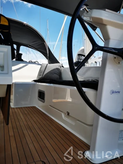 Bavaria 51 Cruiser - Yacht Charter Sailica