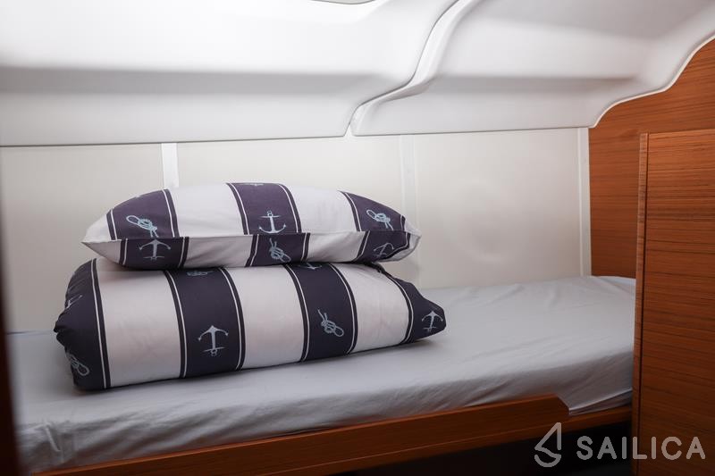 Elan 45 Impression - Yacht Charter Sailica