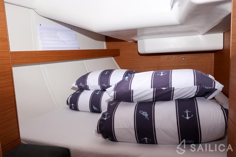 Elan 45 Impression - Yacht Charter Sailica
