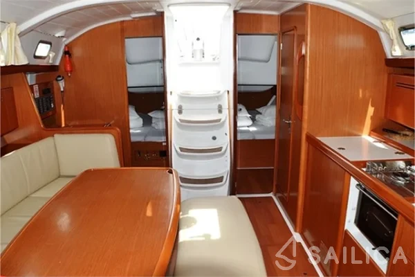 Cyclades 43.4 - Yacht Charter Sailica