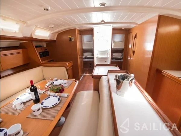 Cyclades 43.4 - Yacht Charter Sailica