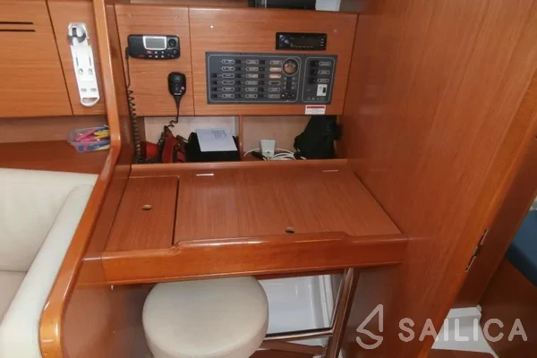 Cyclades 43.4 - Yacht Charter Sailica
