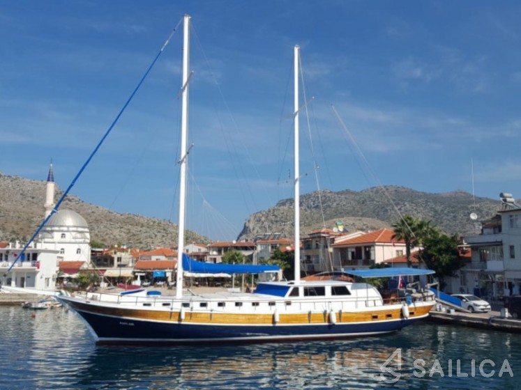 Gulet - Yacht Charter Sailica