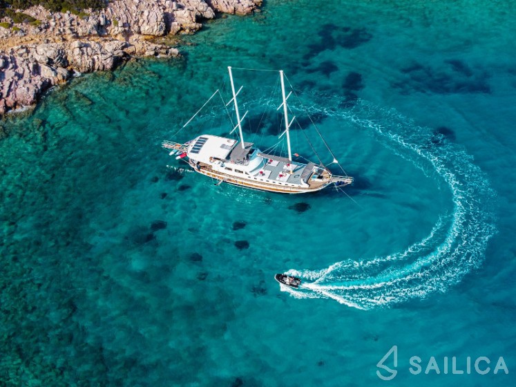 Gulet - Yacht Charter Sailica