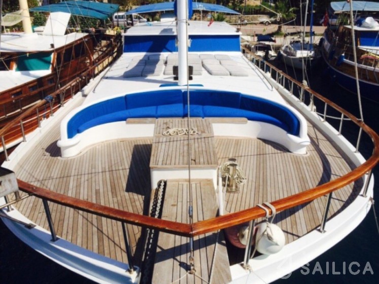 Gulet - Yacht Charter Sailica