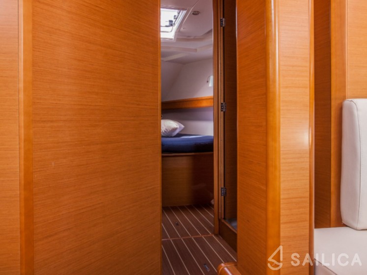 Sun Odyssey 439 - Yacht Charter Sailica