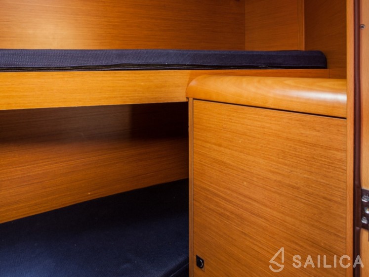 Sun Odyssey 439 - Yacht Charter Sailica