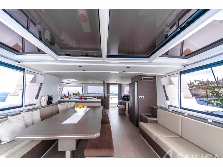Bali 5.4. - Yacht Charter Sailica