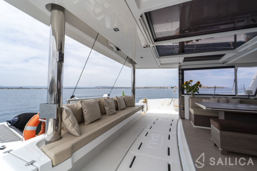 Bali 5.4. - Yacht Charter Sailica