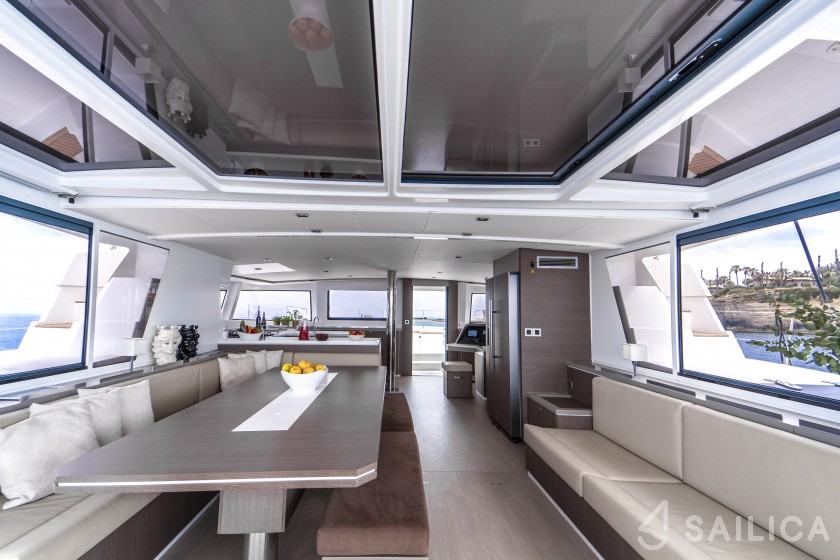 Bali 5.4. - Yacht Charter Sailica