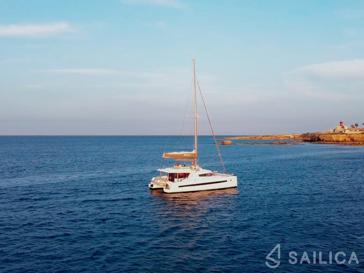 Bali 5.4. - Yacht Charter Sailica