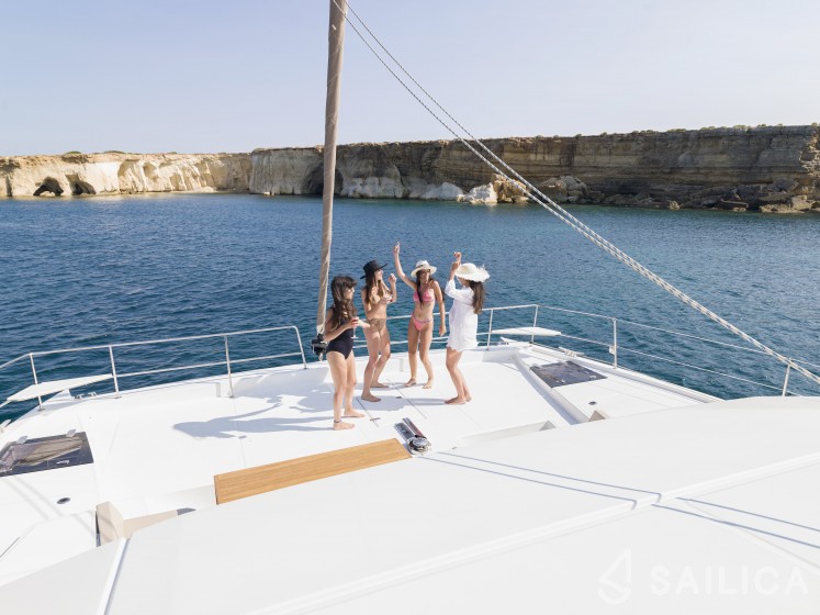 Bali 5.4. - Yacht Charter Sailica
