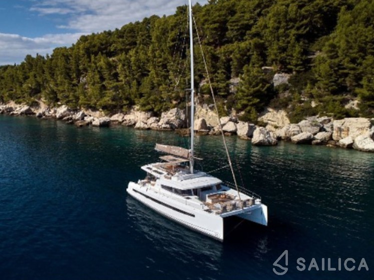 Bali 5.4. - Yacht Charter Sailica