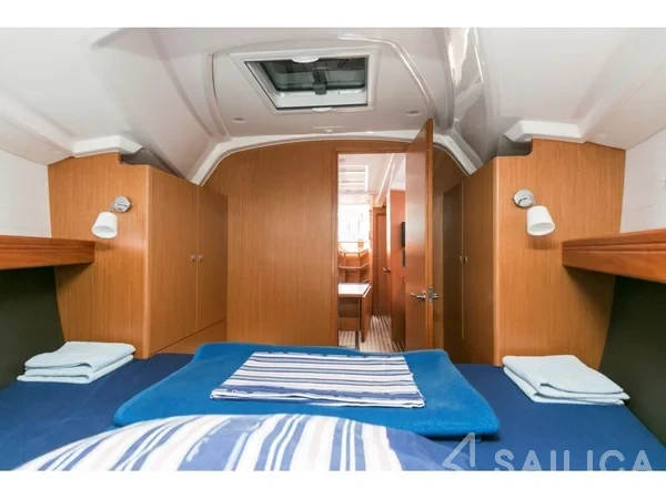 Bavaria 37 Cruiser - Yacht Charter Sailica