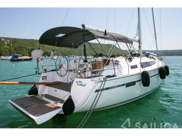 Bavaria 37 Cruiser - Yacht Charter Sailica