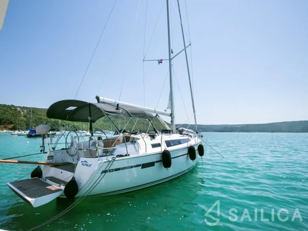 Bavaria 37 Cruiser - Yacht Charter Sailica