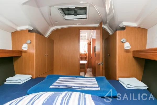 Bavaria 37 Cruiser - Yacht Charter Sailica
