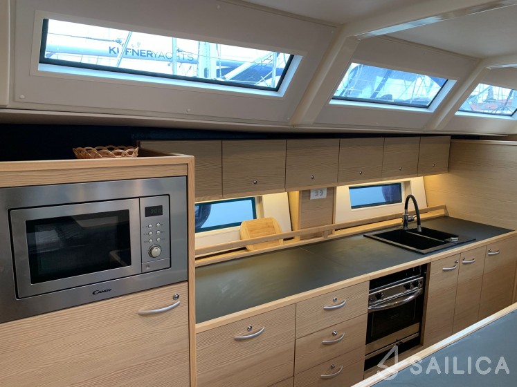 D&D Kufner 54 - Yacht Charter Sailica
