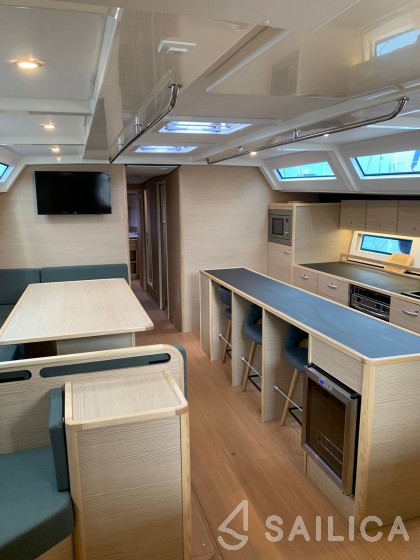 D&D Kufner 54 - Yacht Charter Sailica