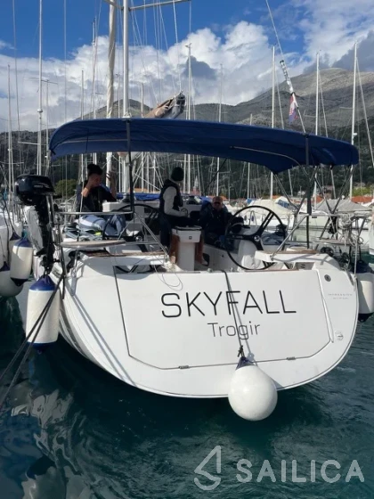 Elan 45 Impression - Yacht Charter Sailica