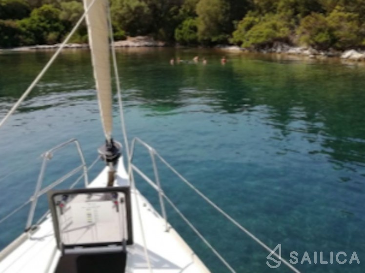 Sun Odyssey 39 DS - Yacht Charter Sailica