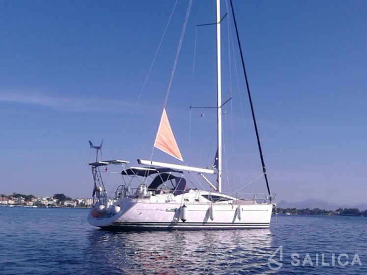 Sun Odyssey 39 DS - Yacht Charter Sailica