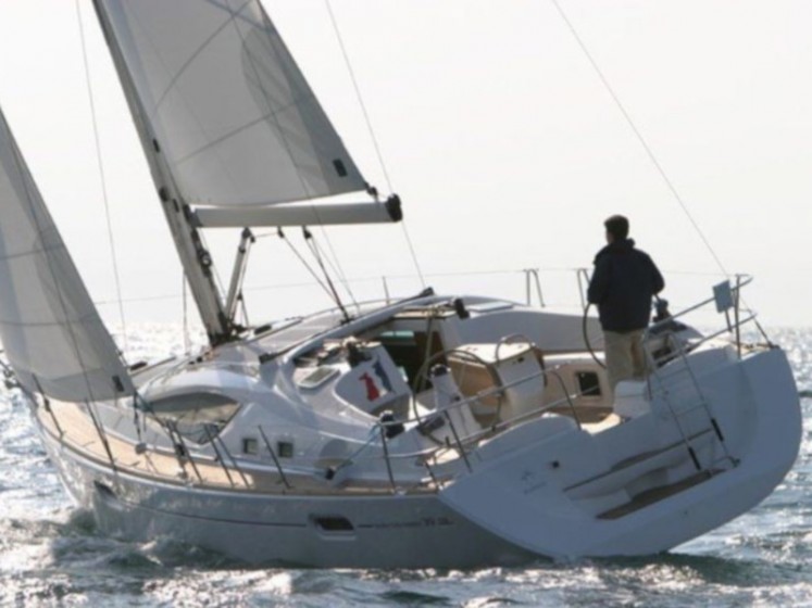 Sun Odyssey 39 DS - Yacht Charter Sailica