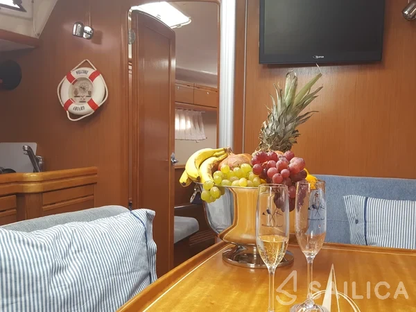 Bavaria 40 Cruiser - Yacht Charter Sailica